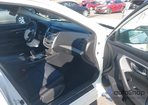 2016 Nissan Altima 2.5 Sv z USA, uszkodzony, nr VIN 1N4AL3AP7GC258751